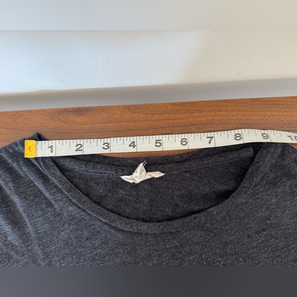 Forever 21 LongSleeve Layering Shirt Women’s Size Small - Picture 7 of 8